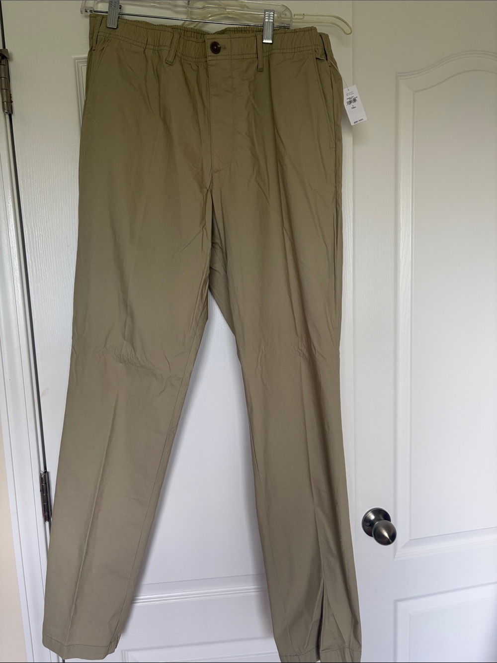 GAP Men's Khaki Elastic-Waist Chino Pants